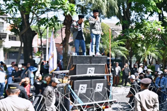 AMI Protes Penertiban PKL di Ngaglik, Kasatpol PP Surabaya Beber Kronologi Sebenarnya