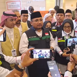 Menag Sebut Jemaah Tahun Ini Dapat 10 Liter Zamzam, Dibagi di Debarkasi Menag Sebut Jemaah Tahun Ini Dapat 10 Liter Zamzam, Dibagi di Debarkasi