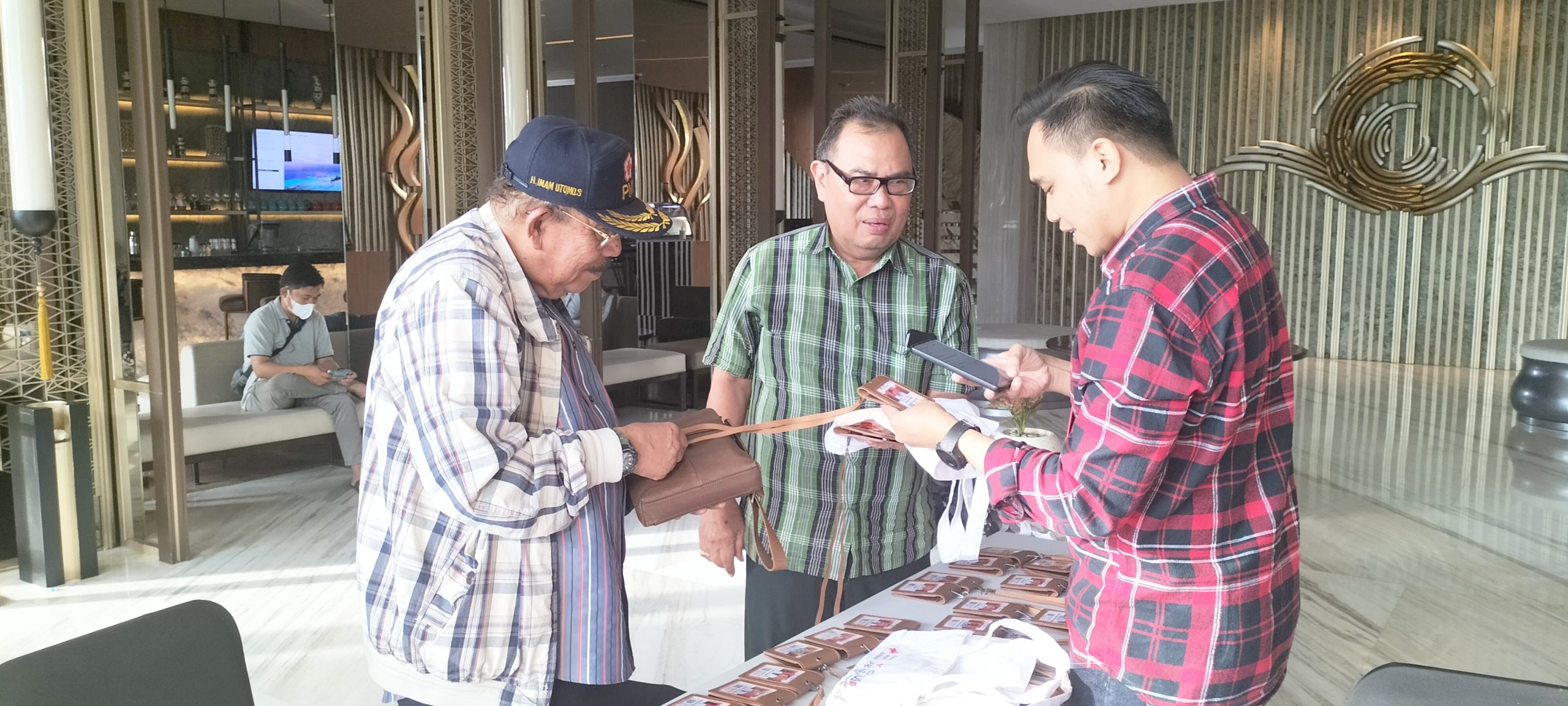 Mukernas PMI di Lampung, Ketua PMI Jatim Imam Utomo datang lebih awal