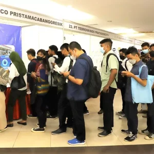 Bursa Kerja Khusus Warga Surabaya Sediakan 1.300 Lowongan Bursa Kerja Khusus Warga Surabaya Sediakan 1.300 Lowongan