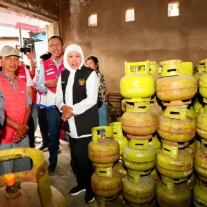 Pertamina Akan Tambah Suplai 30 Persen, LPG 3 Kg di Batu Terkendali Pertamina Akan Tambah Suplai 30 Persen, LPG 3 Kg di Batu Terkendali