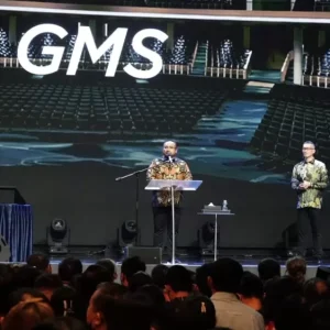 Kemenag Milik Semua Agama, Gus Men Sapa Jemaat Gereja Mawar Sharon Surabaya Kemenag Milik Semua Agama, Gus Men Sapa Jemaat Gereja Mawar Sharon Surabaya