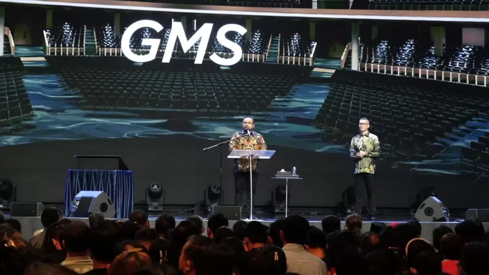 Kemenag Milik Semua Agama, Gus Men Sapa Jemaat Gereja Mawar Sharon Surabaya