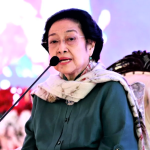 Di Surabaya, Megawati Ajak Masyarakat Populerkan Salam Pancasila Di Surabaya, Megawati Ajak Masyarakat Populerkan Salam Pancasila