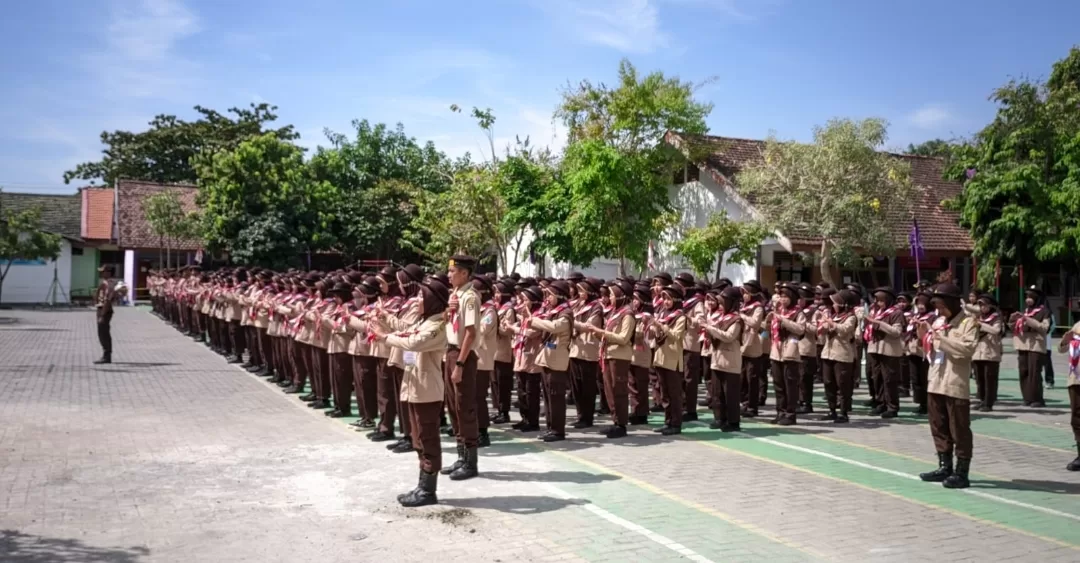 Gelar Kemah PTA, Pramuka SMKN 1 Geger Madiun Gembleng Anggota Baru