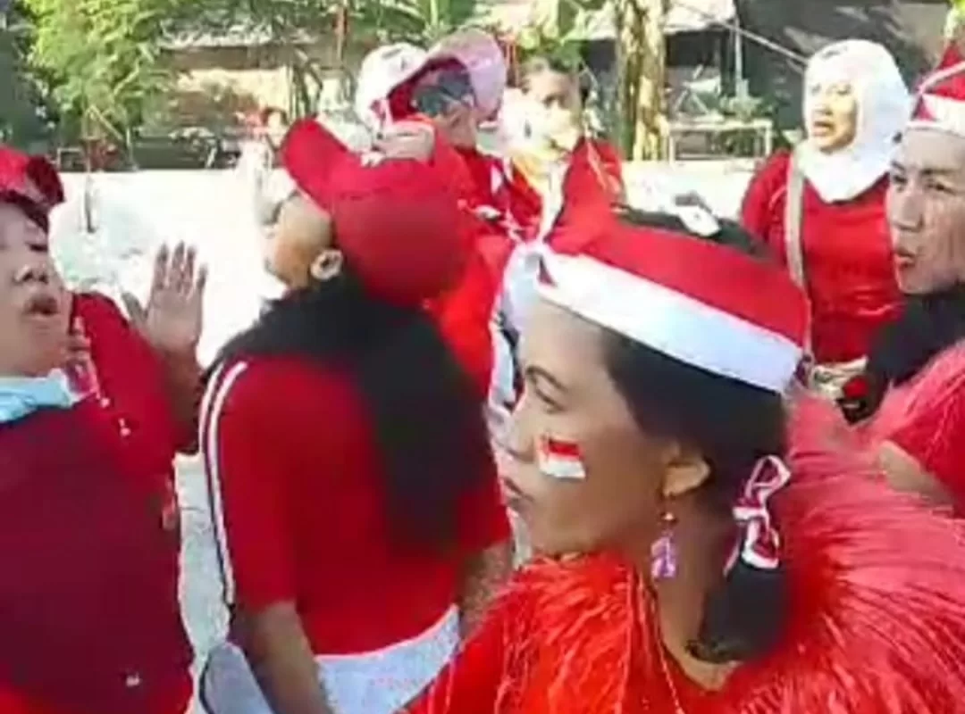 Di Madiun, Ratusan Emak emak Meriahkan HUT Kemerdekaan