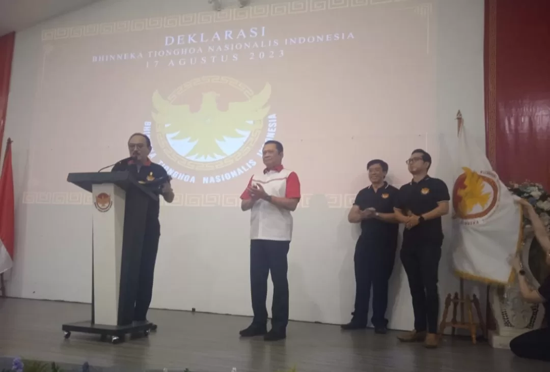 Eros Djarot : Tolong Tertibkan Presiden