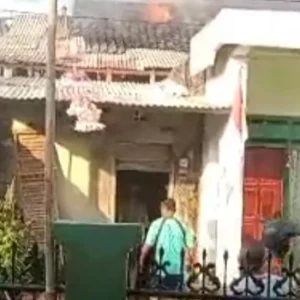 Rumah Warga di Kota Kediri Terbakar, Kerugian Capai Puluhan Juta