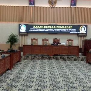 Penertiban Pemasangan Atribut Partai Peserta Pemilu, DPRD Banyuwangi Gelar Hearing