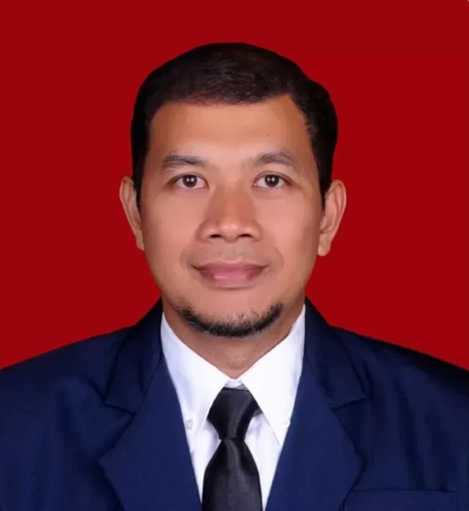Pilot Handal TNI AL, Wisudawan Terbaik S-3 Unair