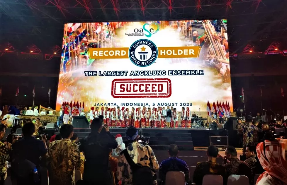 Pergelaran Angklung Indonesia Pecahkan Rekor Dunia