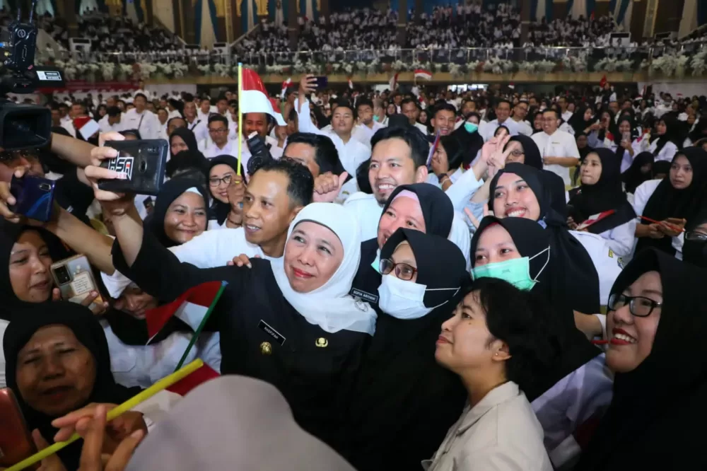 Ribuan Pegawai Baru Pemprov Jatim Hasil Seleksi Tahun 2022 Terima SK