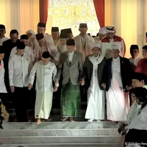 Zikir dan Doa Kebangsaan 78 Tahun Indonesia Merdeka, Jokowi: Rawat Kerukunan, dan Toleransi Zikir dan Doa Kebangsaan 78 Tahun Indonesia Merdeka, Jokowi: Rawat Kerukunan, dan Toleransi