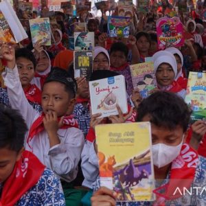 Gerakan pelajar ayo membaca buku Gerakan pelajar ayo membaca buku