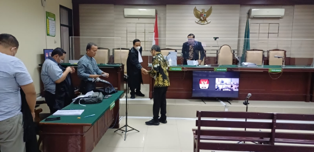 Sahat Tua P Simandjuntak Dituntut 12 tahun Penjara
