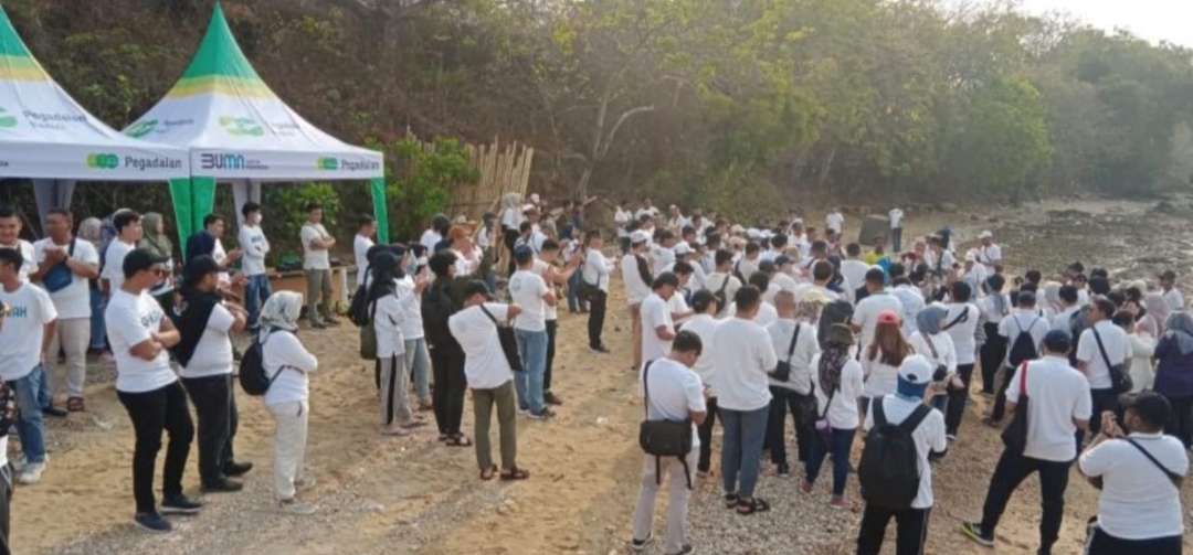 Milenial BUMN Gandeng  Komunitas Plustik Gelar Bersih Bersih Pantai Goa