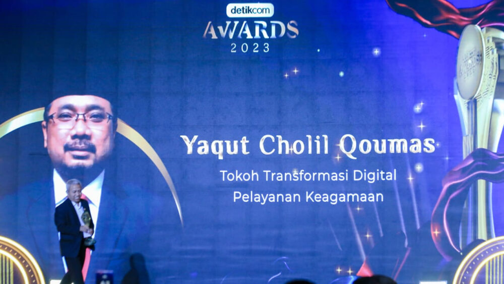 Menag Yaqut Terima Penghargaan Tokoh Transformasi Digital Pelayanan Keagamaan