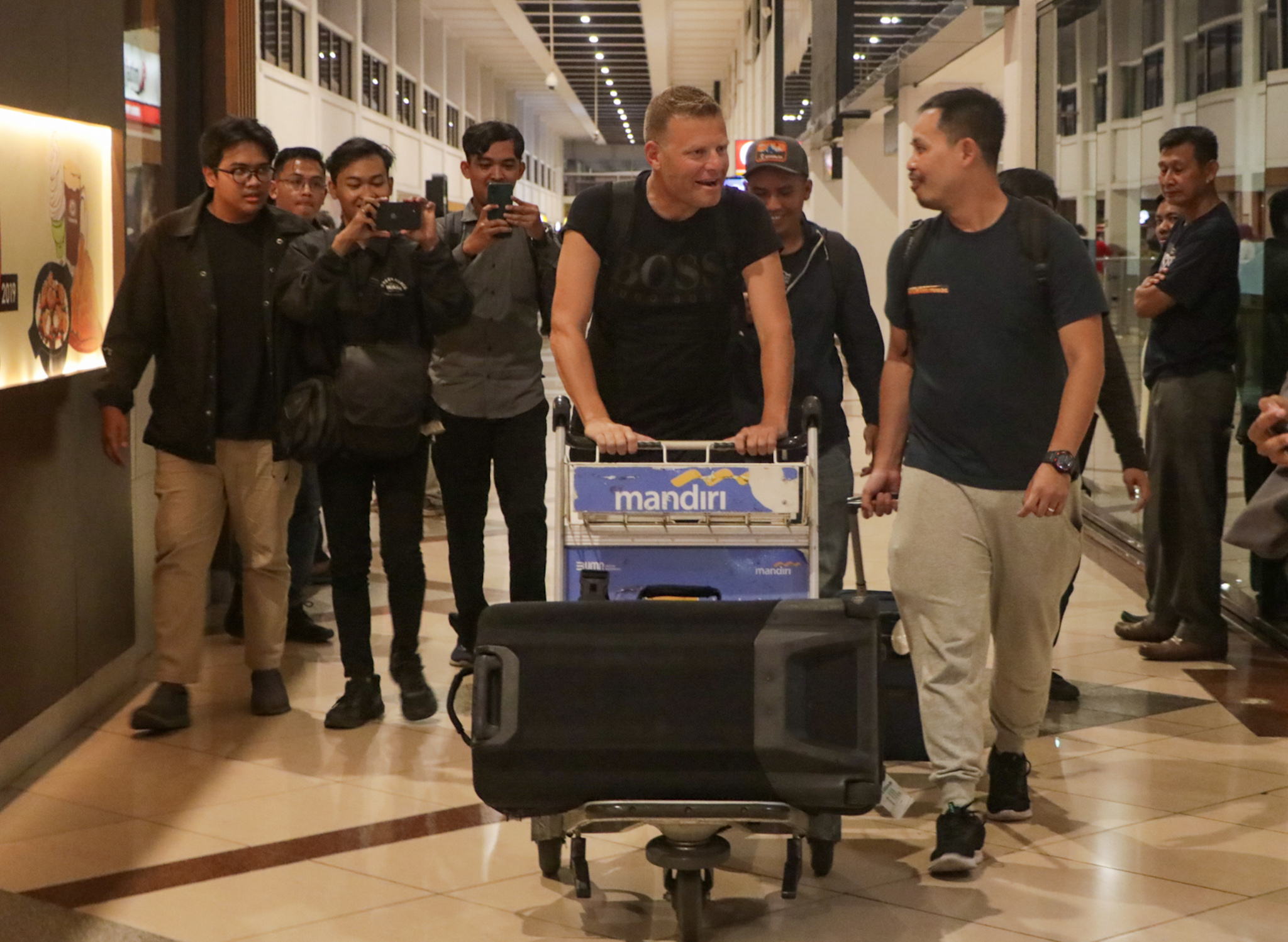 Josep Gombau Segera Diperkenalkan sebagai Pelatih Baru Persebaya