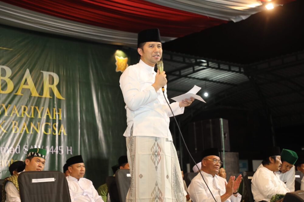 Hadiri Haul Syekh Kyai Ageng Basyariah, Wagub Emil: Jatim Diberkahi Banyak Leluhur Hebat