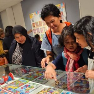 Menelusur masa kecil antar generasi di pameran “Growing Up with Bobo”
