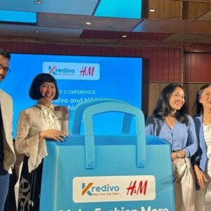 Kredivo jalin kemitraan dengan H&M hadirkan opsi pembayaran paylater