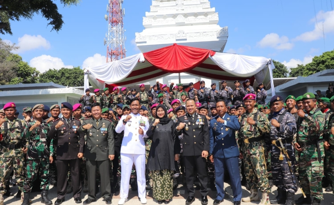 HUT TNI Ke-78, Bupati Ipuk: Tentara Turut Tingkatkan Kualitas Hidup Warga Banyuwangi