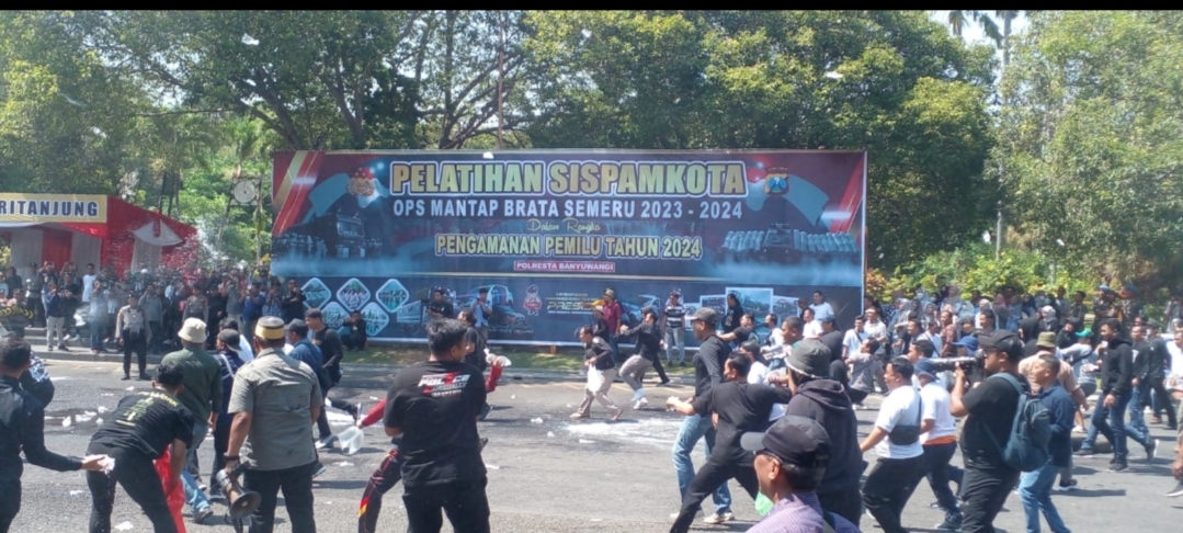 Siap Amankan Pemilu 2024, Polresta Banyuwangi Gelar Simulasi Sispamkota