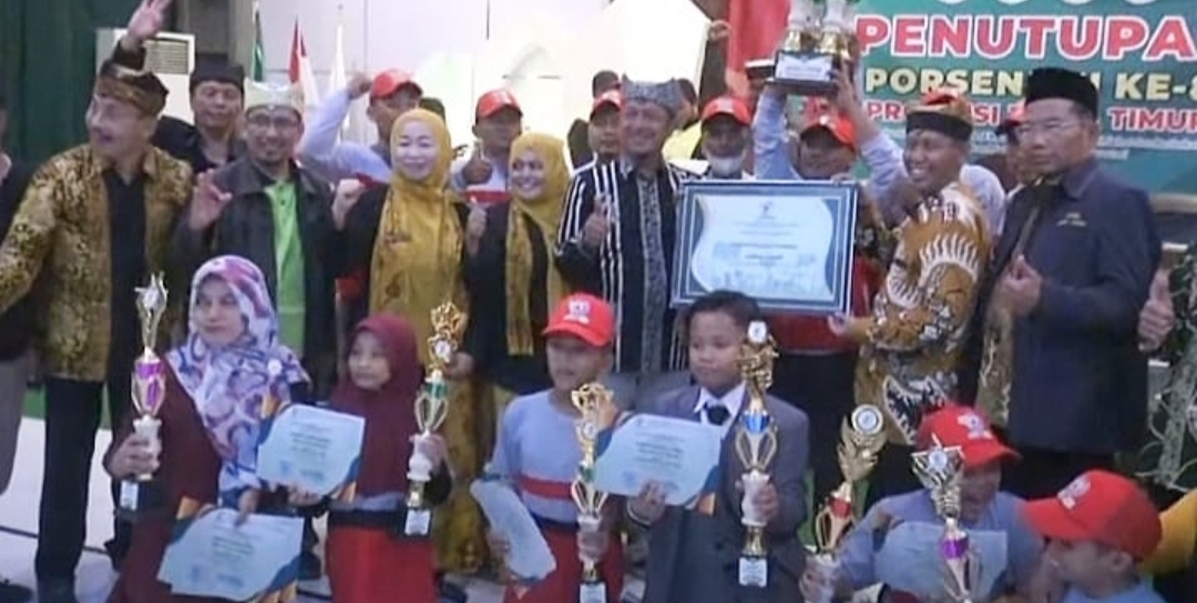 Banyuwangi Raih Juara Umum PORSENI MI Tingkat Provinsi Jawa Timur 2023