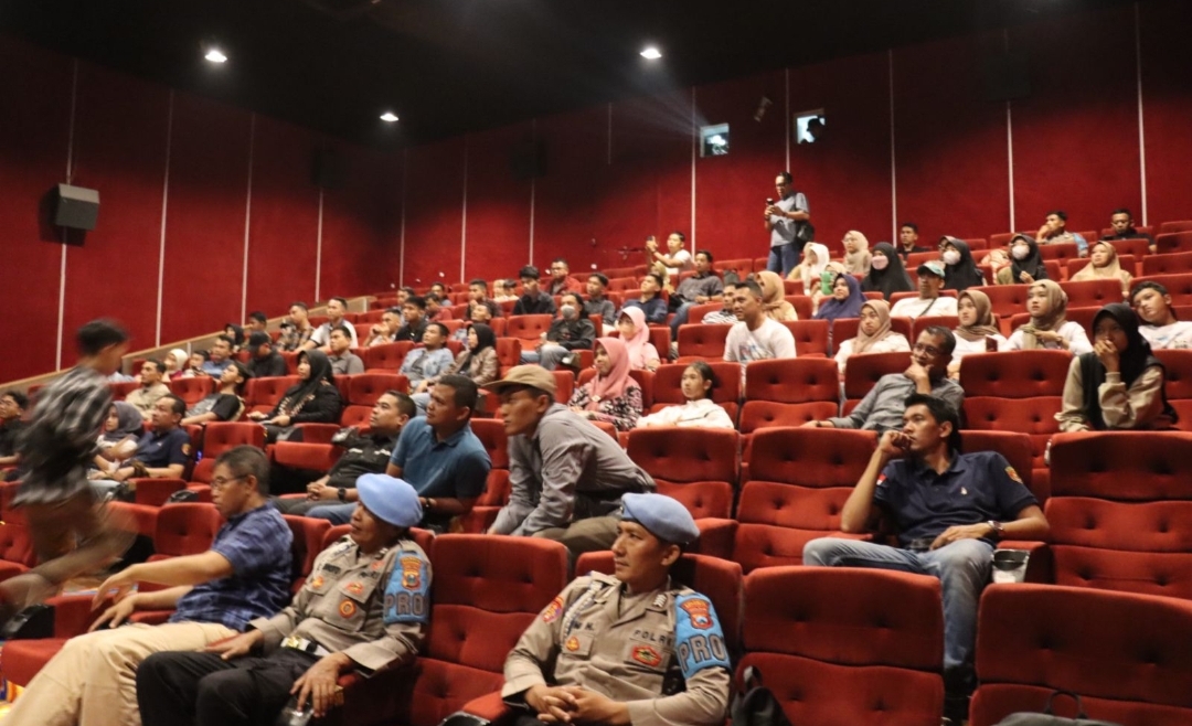 Dinilai Menginspirasi, Polresta Banyuwangi Nobar Film ‘Aku Rindu’