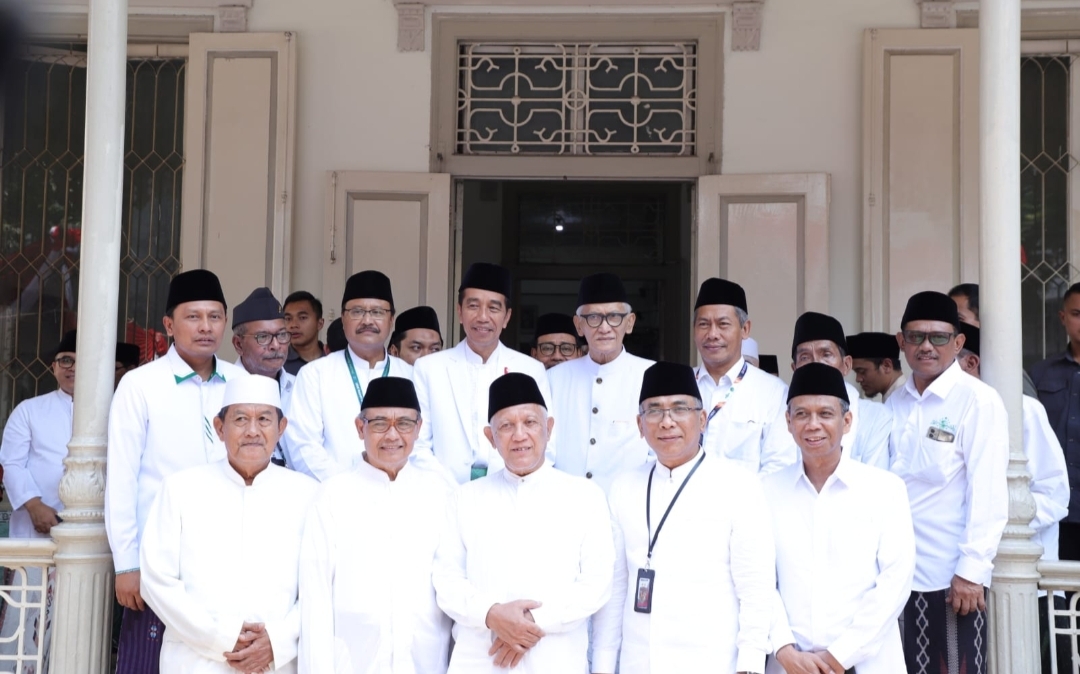 Presiden Jokowi Silaturohmi dengan Kiai Sepuh di HBNO Surabaya