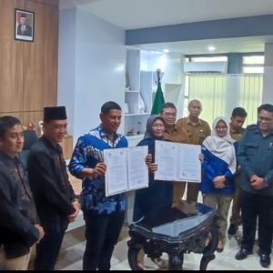 Pemkot Kediri Salurkan Anggaran Hibah Pilkada kepada KPU dan Bawaslu