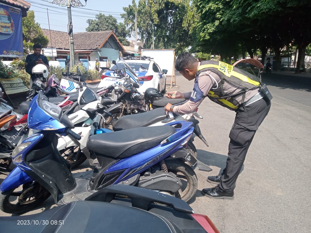 Tekan Laka Lantas, Satlantas Polres Pasuruan Gencar Operasi