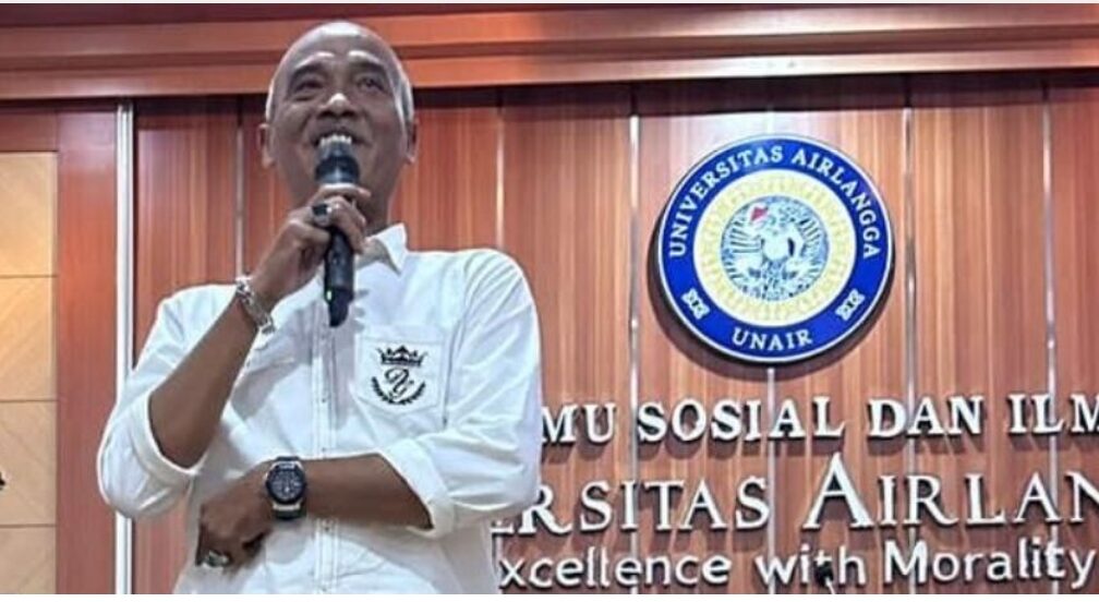 Wartawan Senior Machmut Suhermono Pimpin IkaPol FISIP Unair