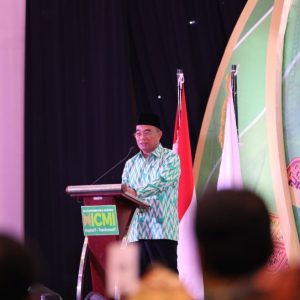 Menko Muhadjir Minta ICMI Turut Serta dalam Pemerataan Ekonomi Nasional Menko Muhadjir Minta ICMI Turut Serta dalam Pemerataan Ekonomi Nasional