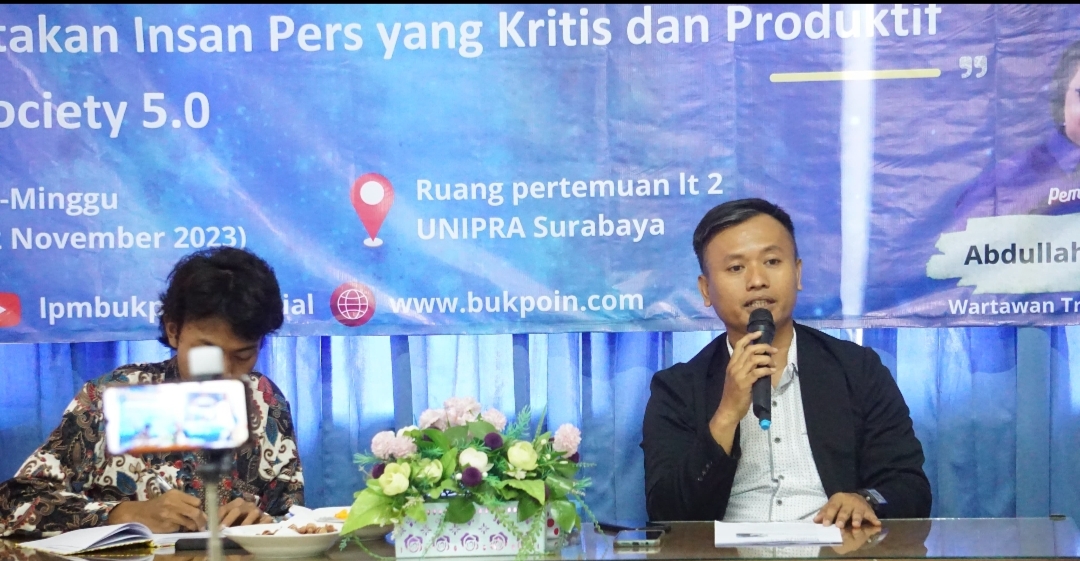 PWI Jatim Berikan Ilmu Jurnalistik Pada Mahasiswa Unipra