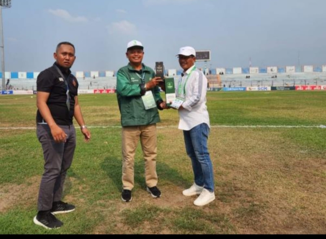 Djajang Nurjaman Pelatih Terbaik Putaran Pertama Pegadaian Liga 2 Indonesia