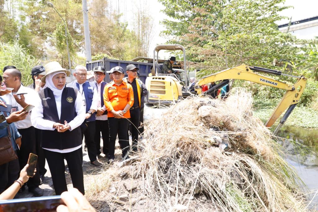 Bersih bersih Sungai Avour Sidoarjo, Gubernur Minta Daerah Lain Segera Mengikuti