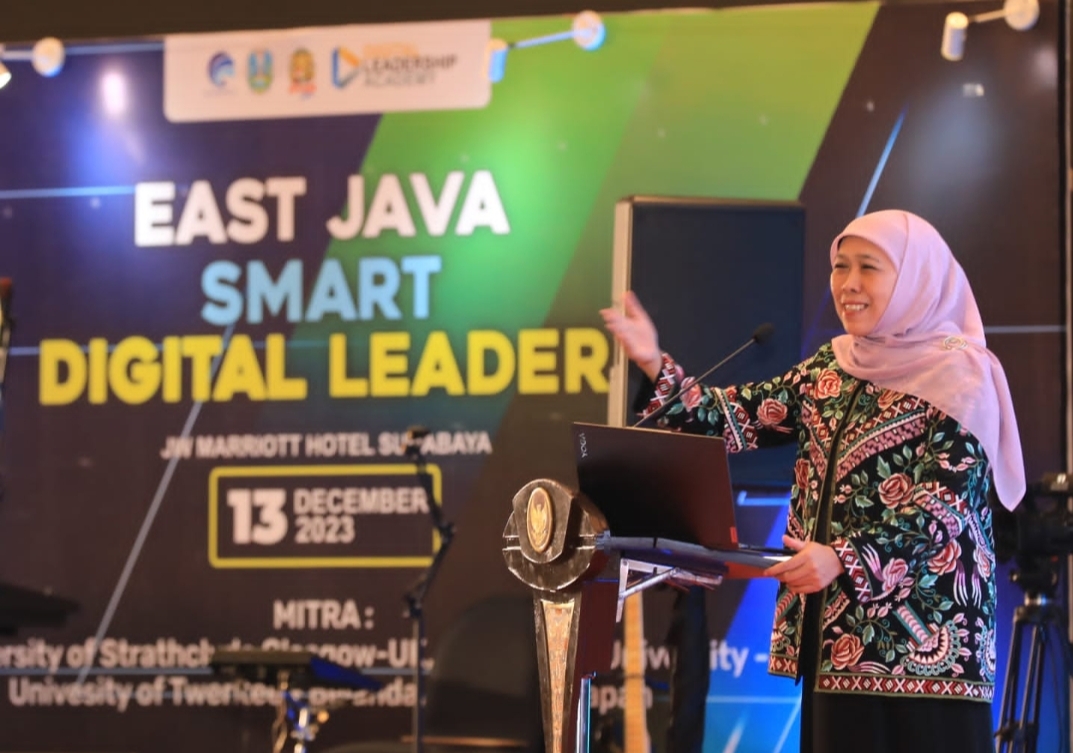 Tutup Pelatihan Digital Leadership Academy, Ini Pesan Khofifah