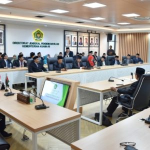 Akhir 2021 Hingga 2023, Kemenag Lahirkan 959 Profesor