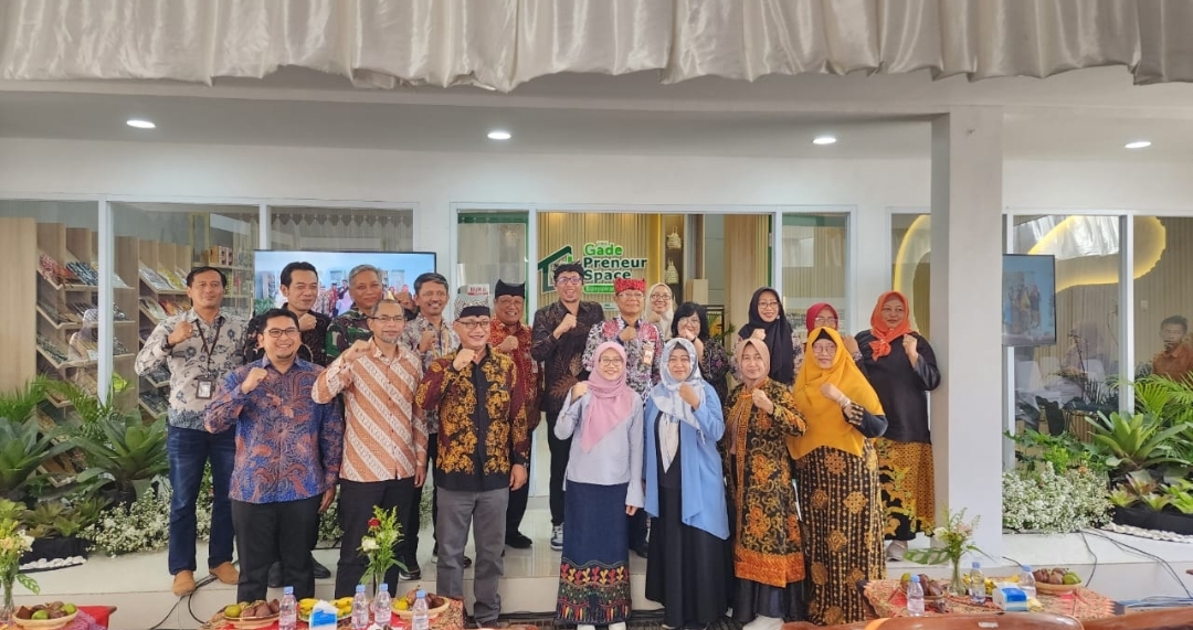 PT Pegadaian, Penguatan UMKM melalui The GadePreneur Space Banyuwangi
