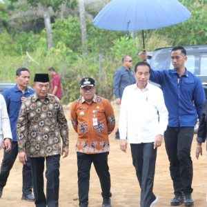 Muhadjir Dampingi Presiden Jokowi Resmikan Peletakkan Batu Pertama Kampus Nusantara Universitas Gunadarma di IKN Muhadjir Dampingi Presiden Jokowi Resmikan Peletakkan Batu Pertama Kampus Nusantara Universitas Gunadarma di IKN