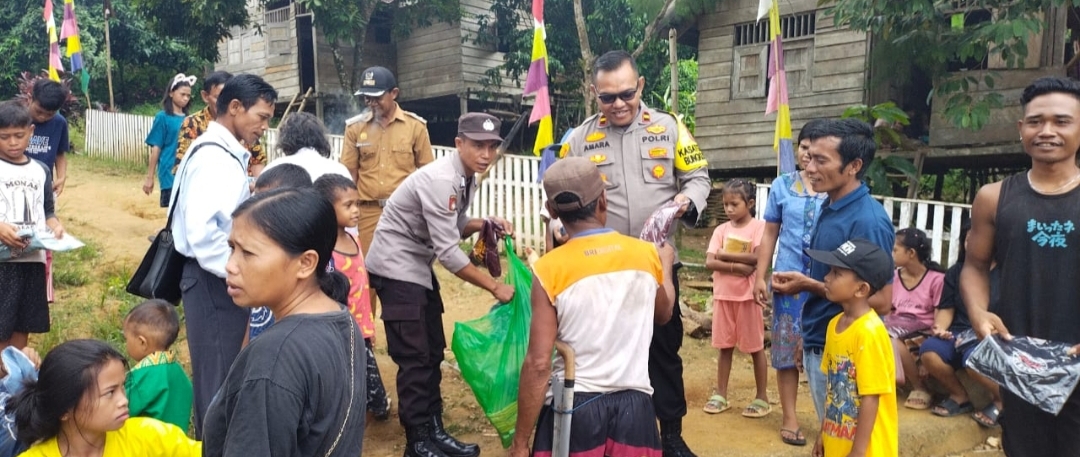 Berbagi Kebahagian Bersama Anak Suku Wana di Natal 2023, Tahun Baru 2024