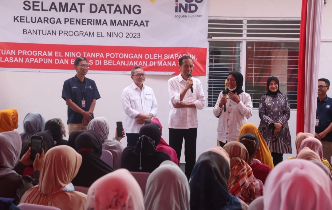Tinjau Penyaluran BLT El Nino di Banyuwangi, Presiden Jokowi: Upaya Tingkatkan Daya Beli Masyarakat