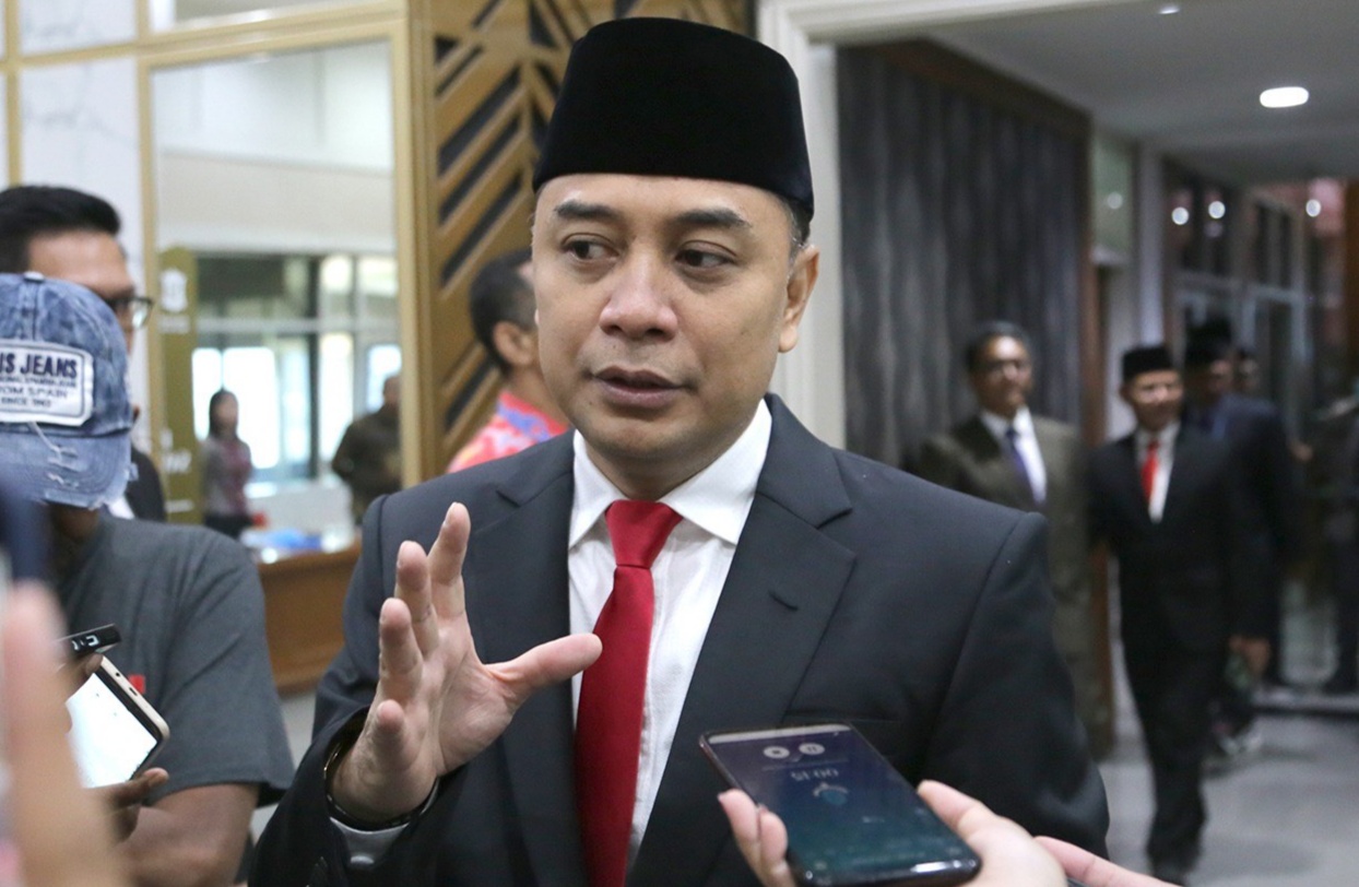 Nenek Penjual Rujak Gugat Wali Kota soal IMB, Eri: Masalah itu sejak Tahun 1981