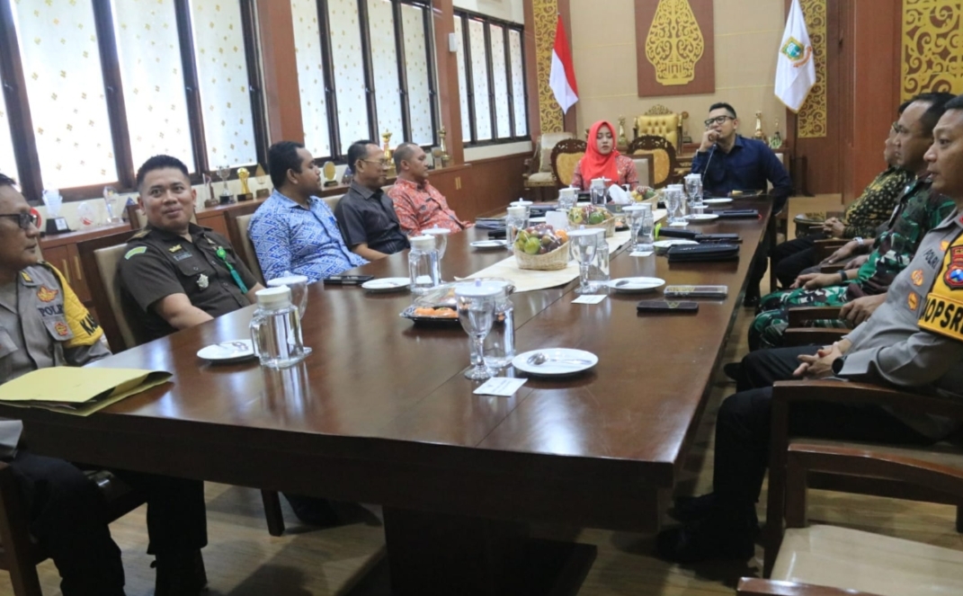 Bupati dan Pj. Walikota Mojokerto Satu Misi Siagakan Fasilitas Titik Kumpul Warga di Malam Tahun Baru