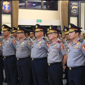Di Penghujung Tahun, Polri Menaikkan Pangkat 22 Pati dan 211 Kombes