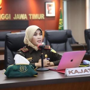 Kajati Jatim: “Meskipun Langit Akan  Runtuh, Hukum Harus Tetap Tegak Berdiri”