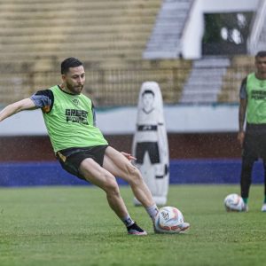 LIB Tetapkan Jadwal Tunda Persebaya Vs PSIS Semarang