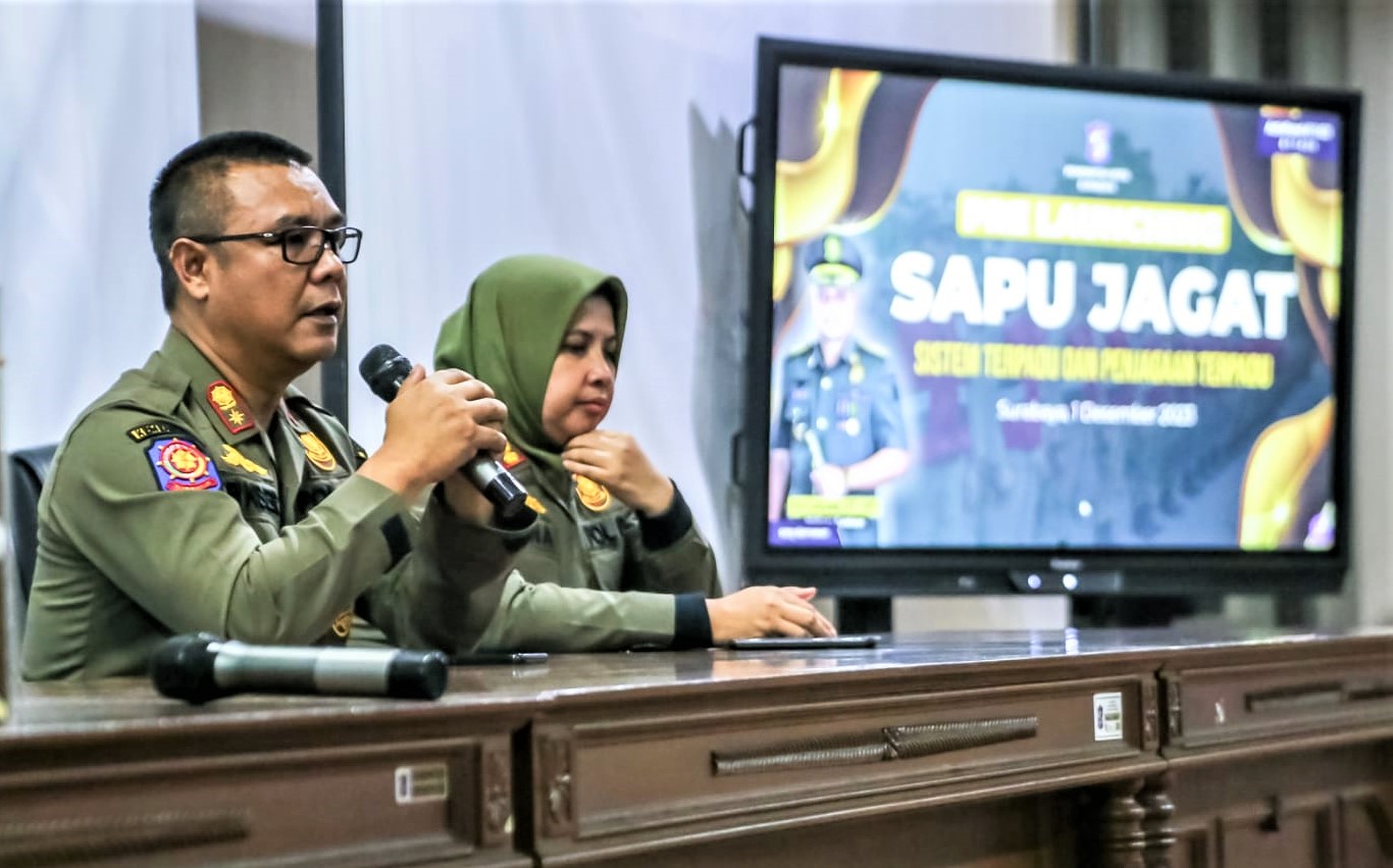 Sapu Jagat Pantau Mobilitas Petugas Satpol PP Surabaya di Lapangan