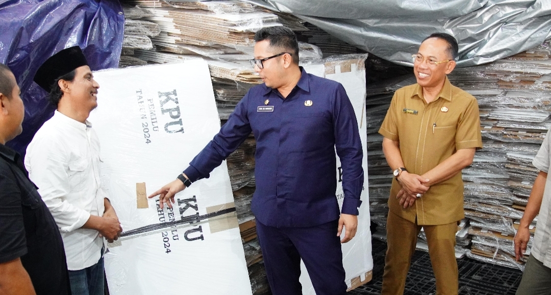 Pastikan Ketersediaan Pemilu, Pj. Wali Kota Cek Gudang Logistik KPU